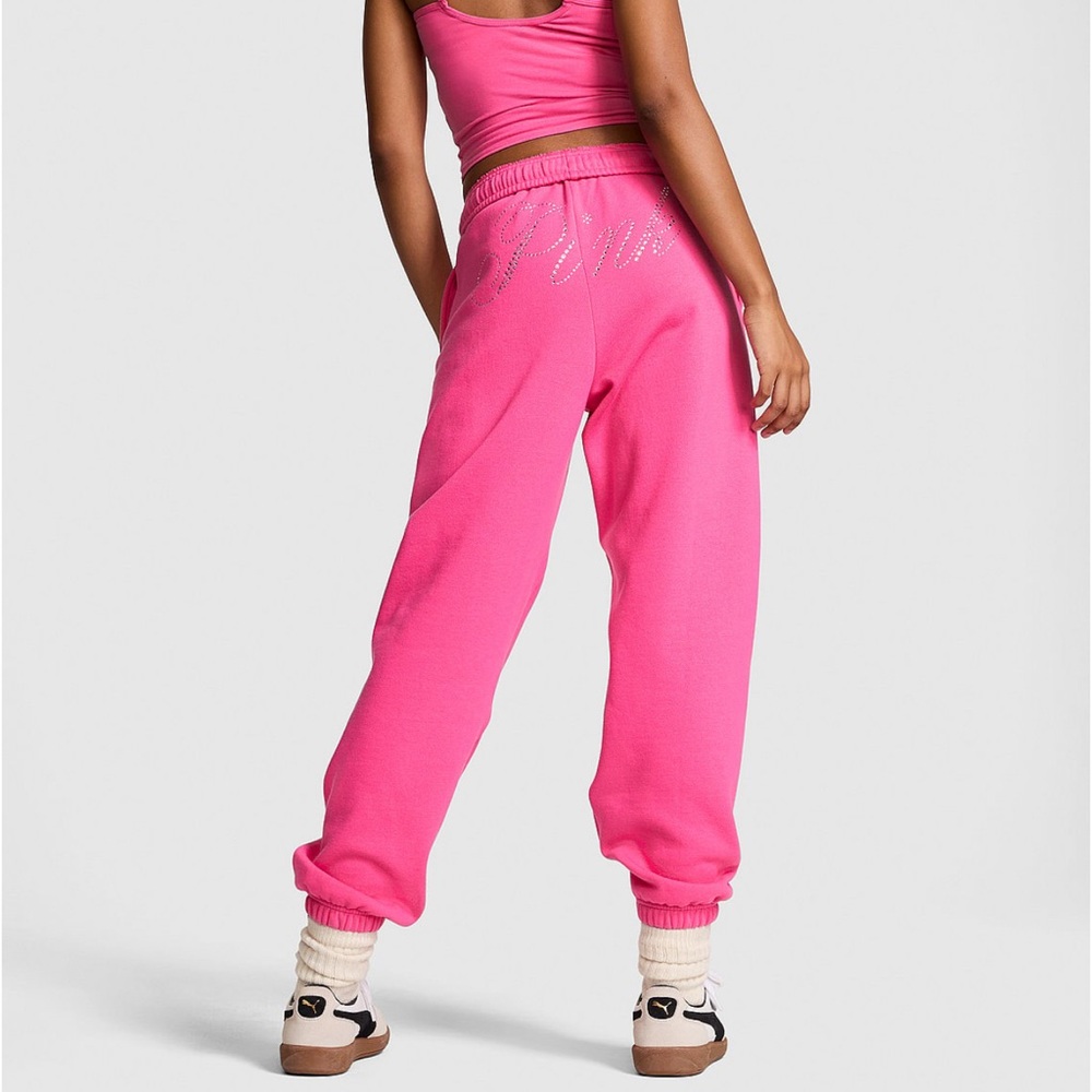 Victoria Secret PINK
IVY FLEECE CAMPUS BLING SWEATPANTS XS NWT